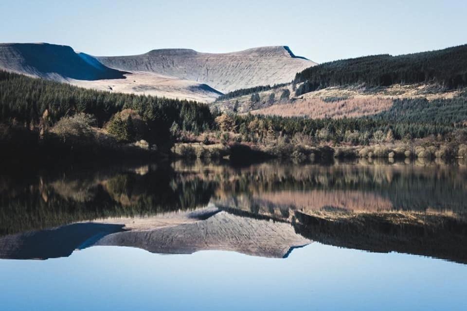 James' Place @ Pontmorlais Merthyr Tydfil Buitenkant foto